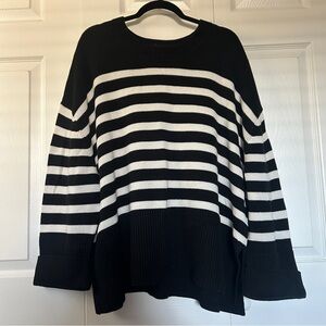 GAP 24/7 Split-Hem Black and White Stripe Crewneck Sweater- Size XXL